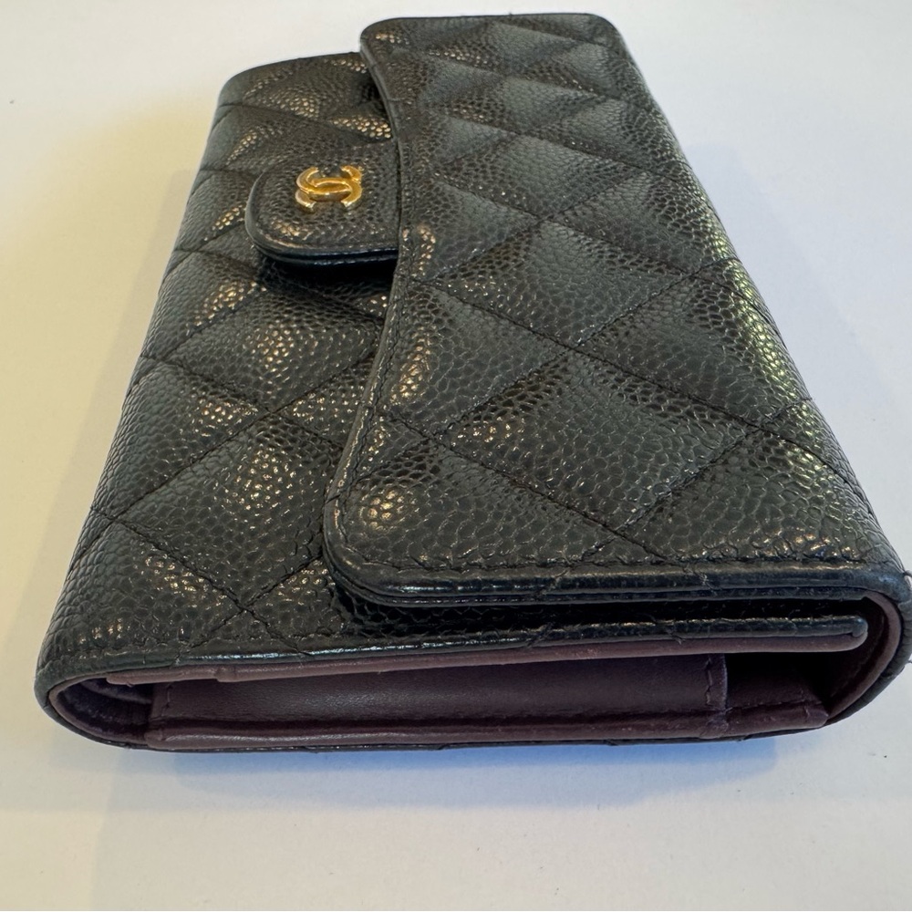 CHANEL Black Quilted Leather Clutch with Gold Logo - Picture 4 of 16
